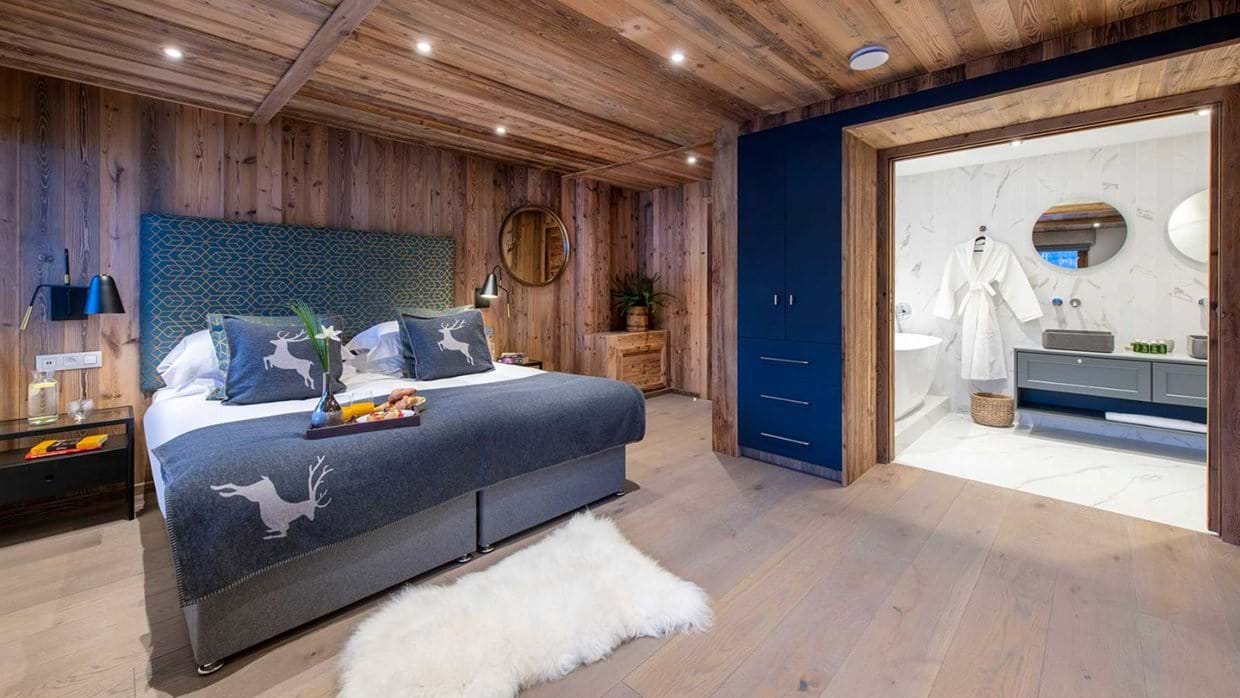 Luxury-Ski-Chalet-Morzine-Three-Bears-Oxford-Ski-Bedroom (4).jpg