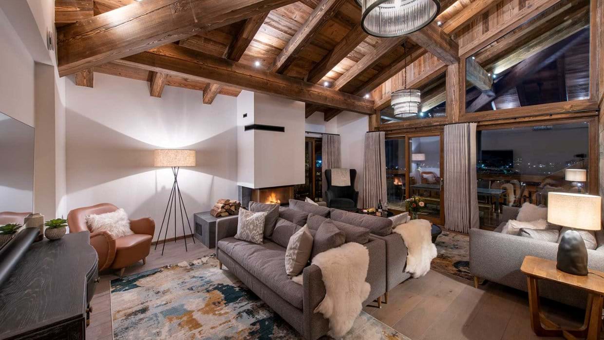 Luxury-Ski-Chalet-Morzine-Three-Bears-Oxford-Ski-Lounge.jpg