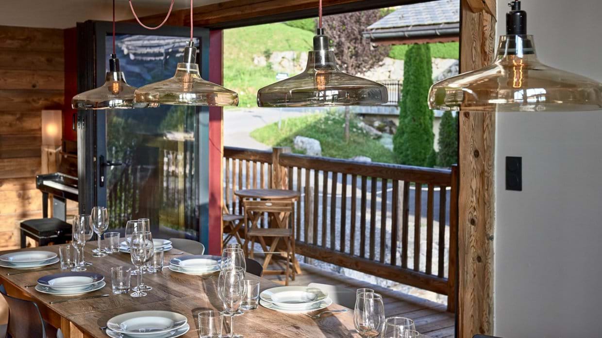 Luxury-Ski-Chalet-Morzine-Chalet-Bobb-Oxford-Ski-Dining.jpg