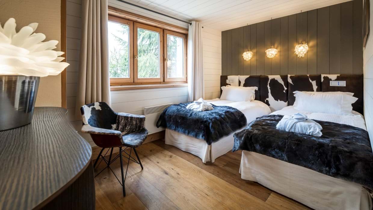 luxury-ski-chalet-meribel-brioche-oxford-ski-bedr (4).jpg