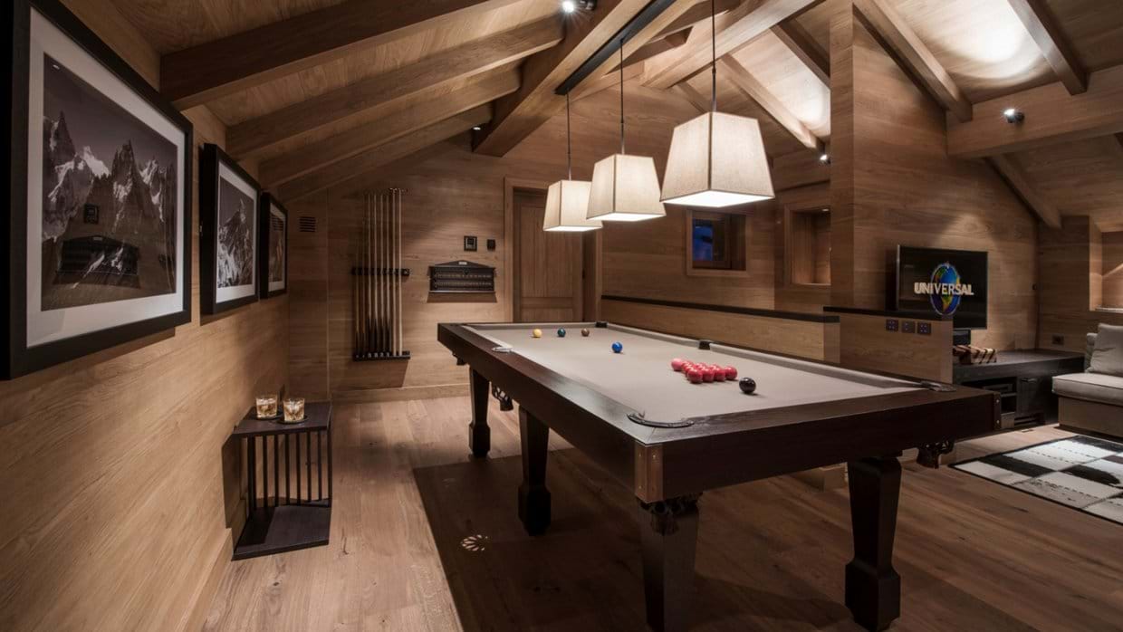 luxury-chalets-meribel-oxford-ski-company-le-grenier (9).jpg