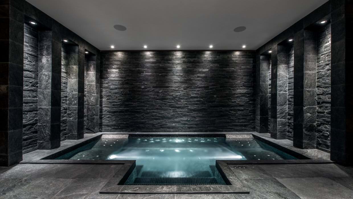 luxury-chalets-meribel-oxford-ski-company-le-grenier (22).jpg