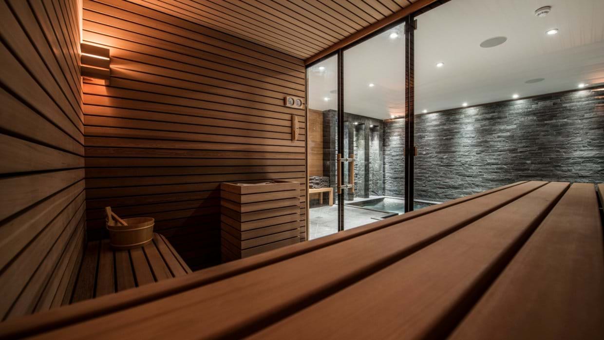 luxury-chalets-meribel-oxford-ski-company-le-grenier (24).jpg