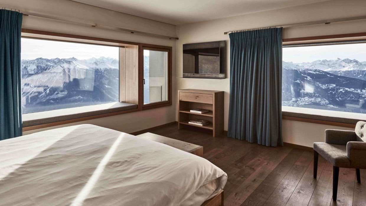luxury-ski-hotel-crans-montana--chetzeron-Corner-Deluxe.jpg