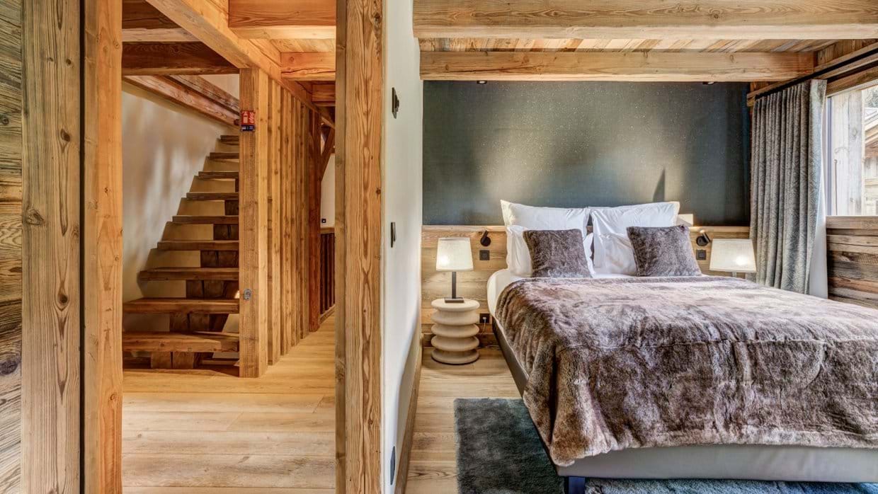 Luxury-Ski-Chalet-St-Gervais-Armancette-Chalet-Carline-Oxford-Ski-Bedroom (2).jpg