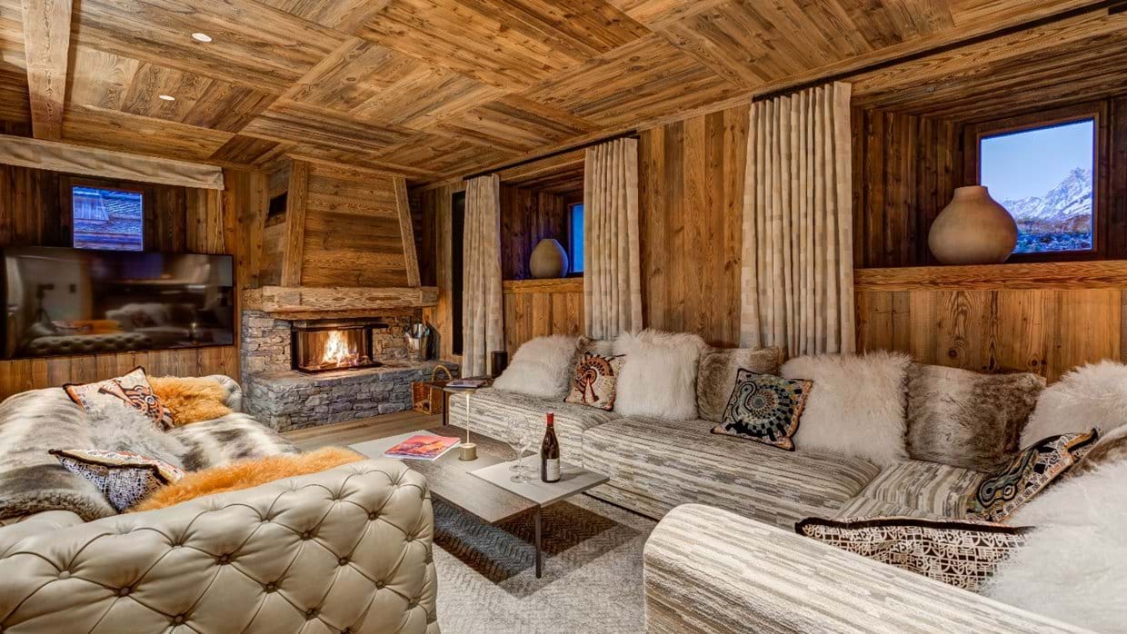 Luxury-Ski-Chalet-St-Gervais-Armancette-Chalet-Silene-Oxford-Ski-Lounge(3).jpg