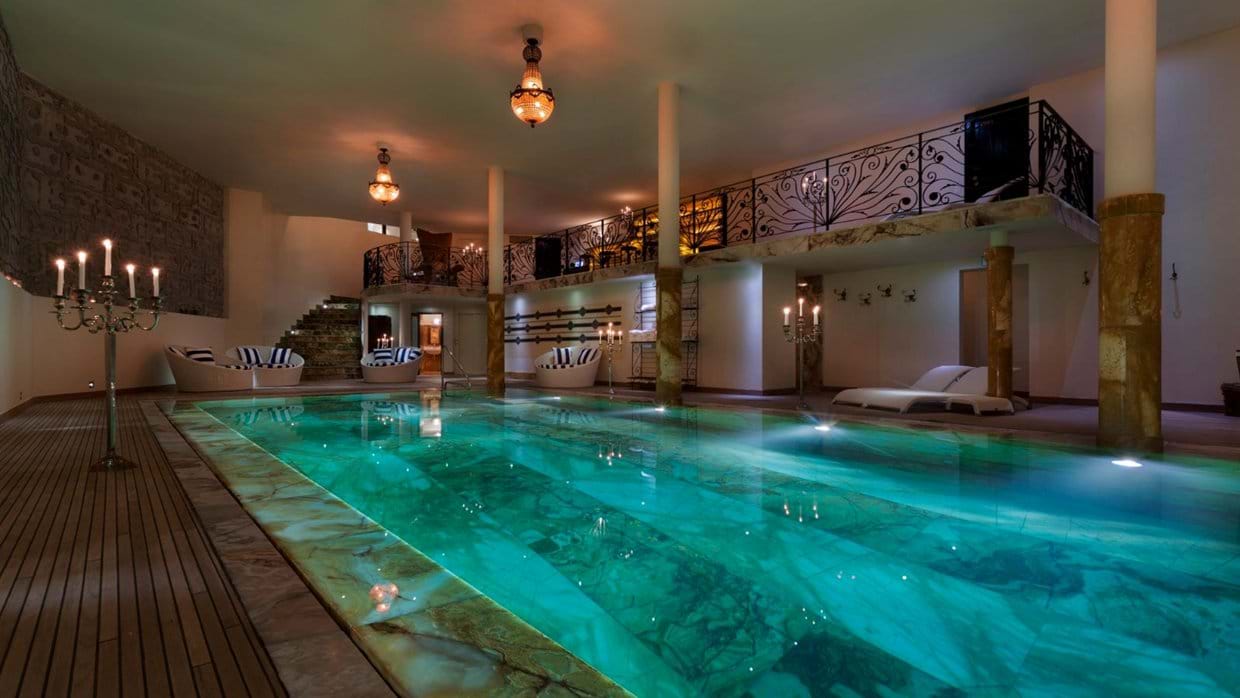 luxury-ski-chalet-verbier-la-truffe-blanche-oxford-ski-swimming (3).jpg