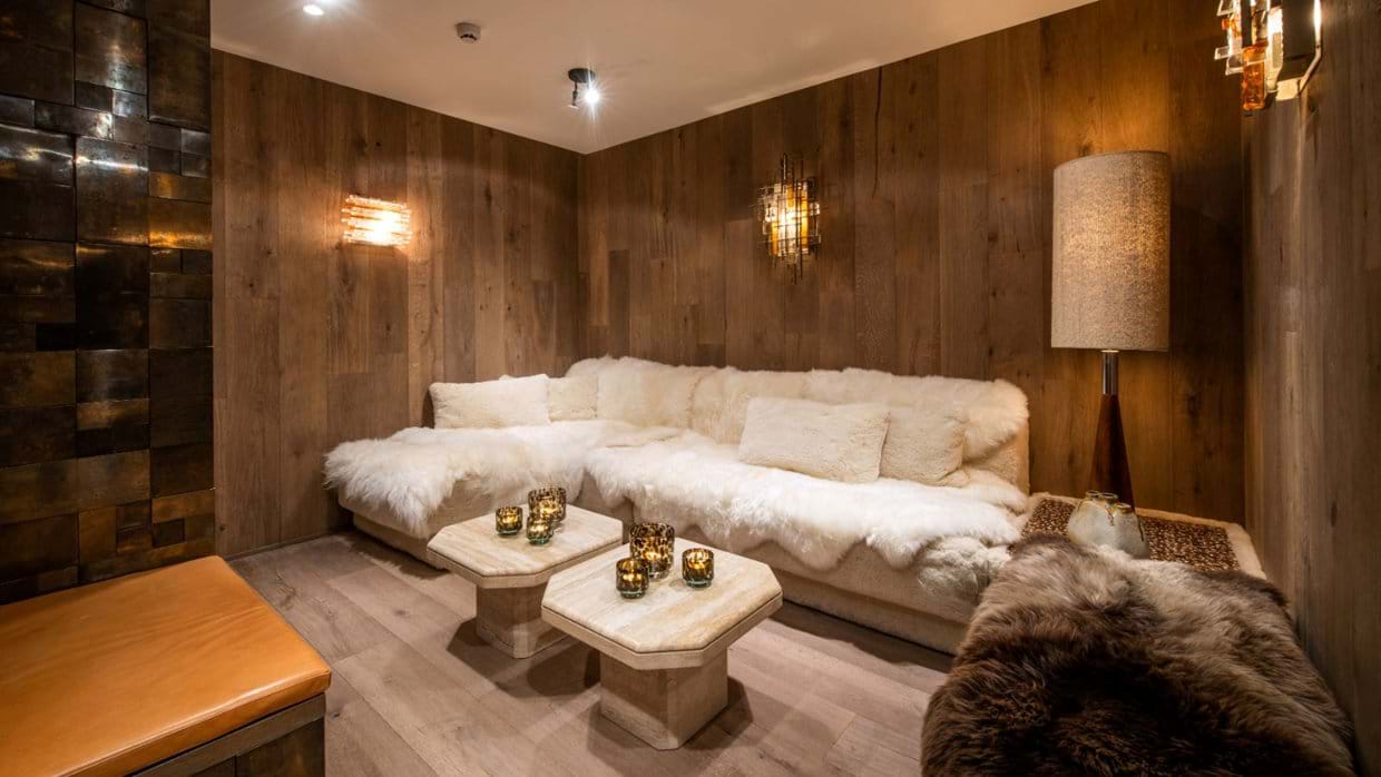 Luxury-Ski-Chalet-St-Anton-Apartment-Galzig-Oxford-Ski-Lounge.jpg