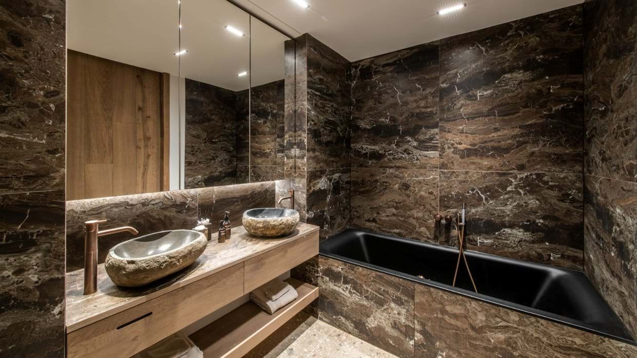 Luxury-Ski-Chalet-St-Anton-Apartment-Galzig-Oxford-Ski-Bathroom.jpg