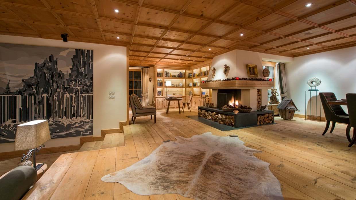Luxury-Ski-Chalet-St-Anton-Chalet-Maria-Schnee-Oxford-Ski-Lounge.jpg