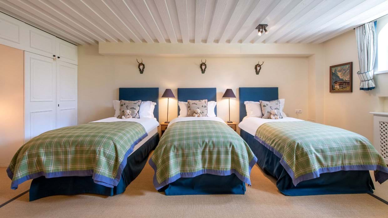 Luxury-Ski-Chalet-St-Anton-Chalet-Maria-Schnee-Oxford-Ski-Triple-Bedroom.jpg
