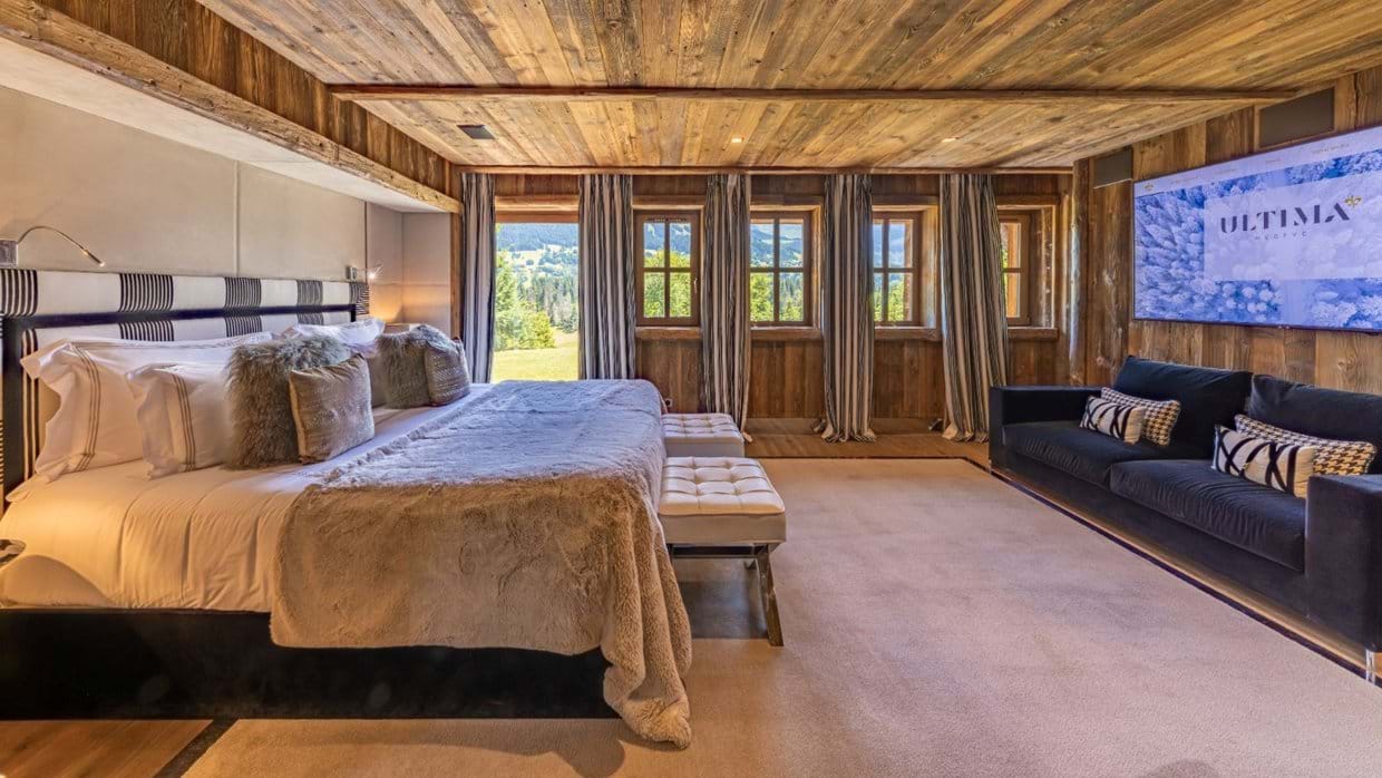 Luxury-Ski-Chalet-Megeve-Ultima-Megeve-Oxford-Ski-Bedroom (1).jpg