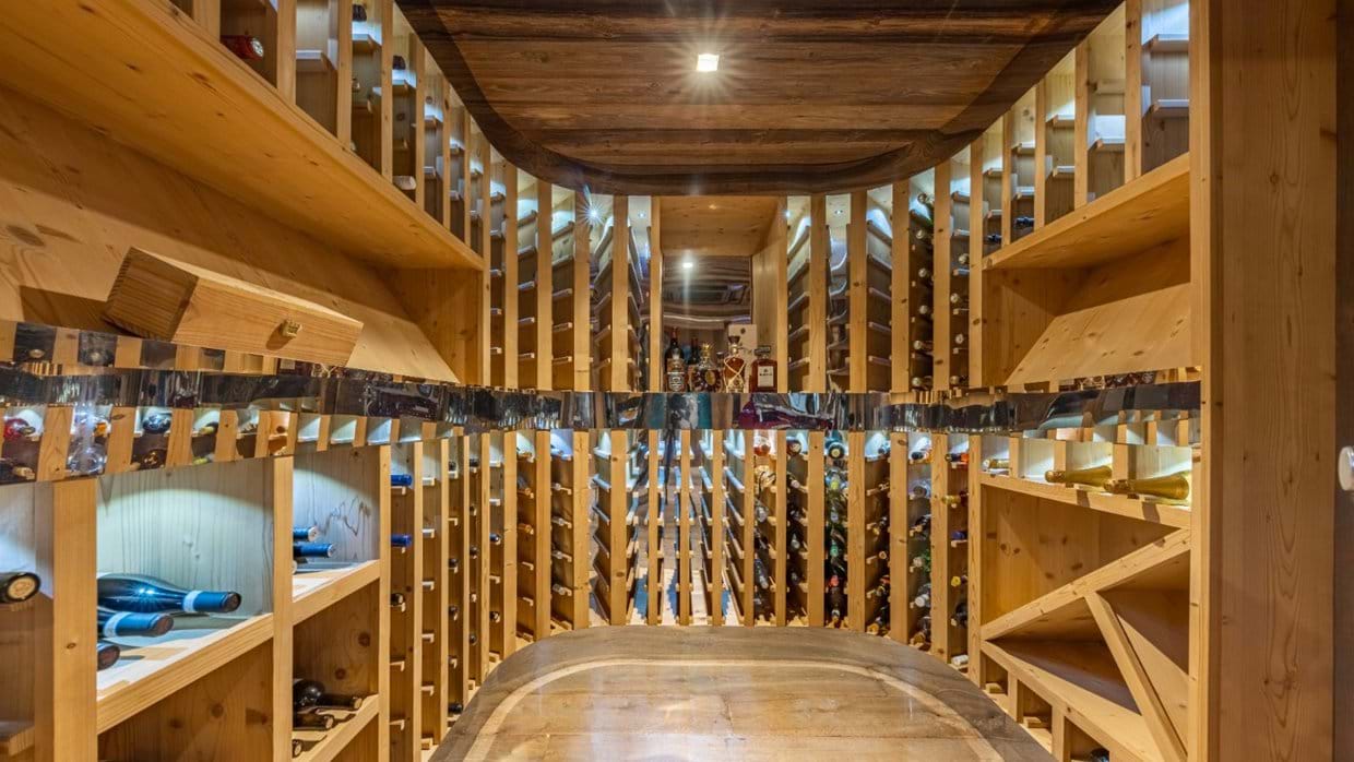 Luxury-Ski-Chalet-Megeve-Ultima-Megeve-Oxford-Ski-Cellar.jpg