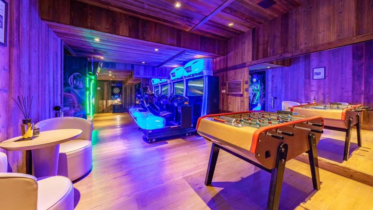 Luxury-Ski-Chalet-Megeve-Ultima-Megeve-Oxford-Ski-Games-Room.jpg