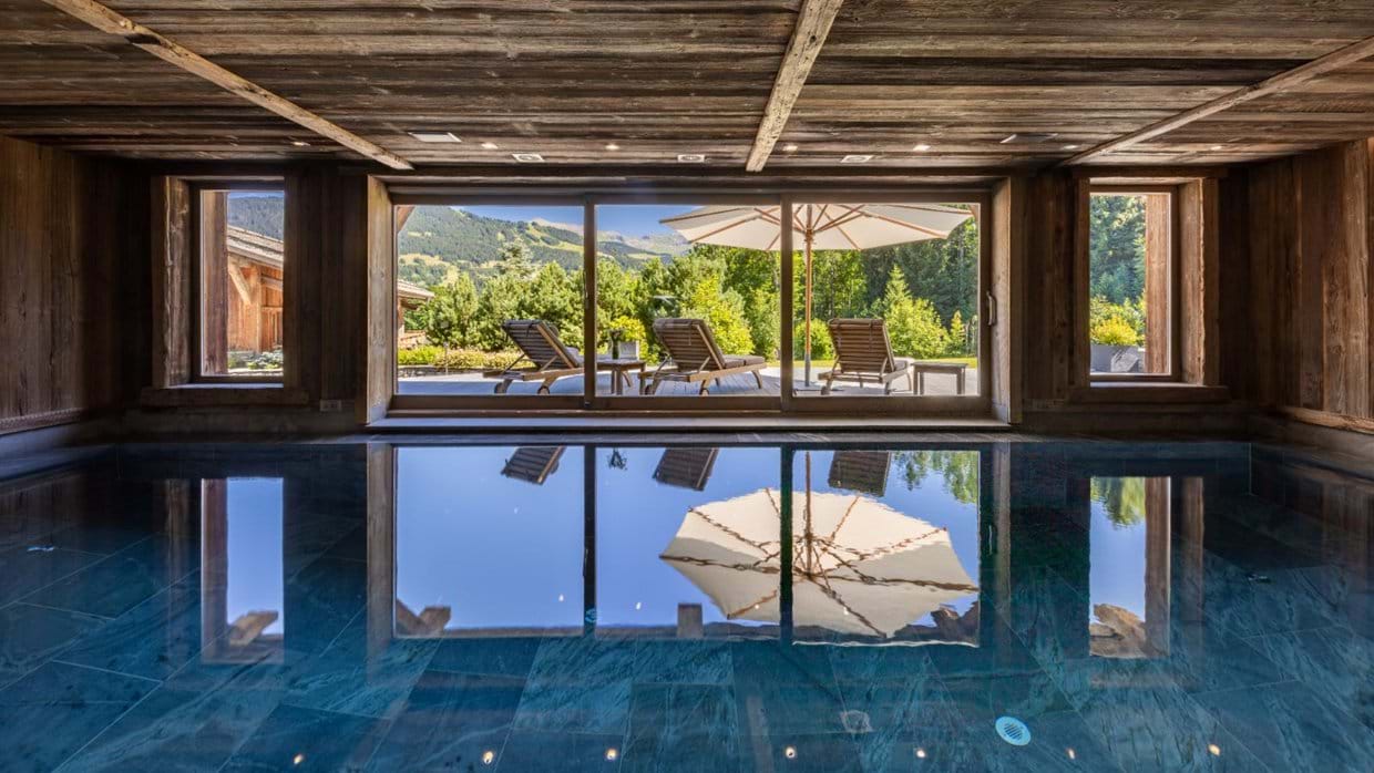 Luxury-Ski-Chalet-Megeve-Ultima-Megeve-Oxford-Ski-Swimming-Pool.jpg