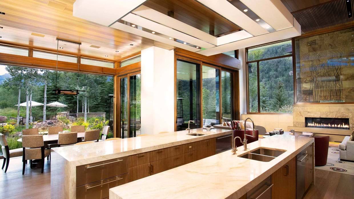 Luxury-Ski-Chalet-Aspen-Aspen-Park-Oxford-Ski-Kitchen.jpg
