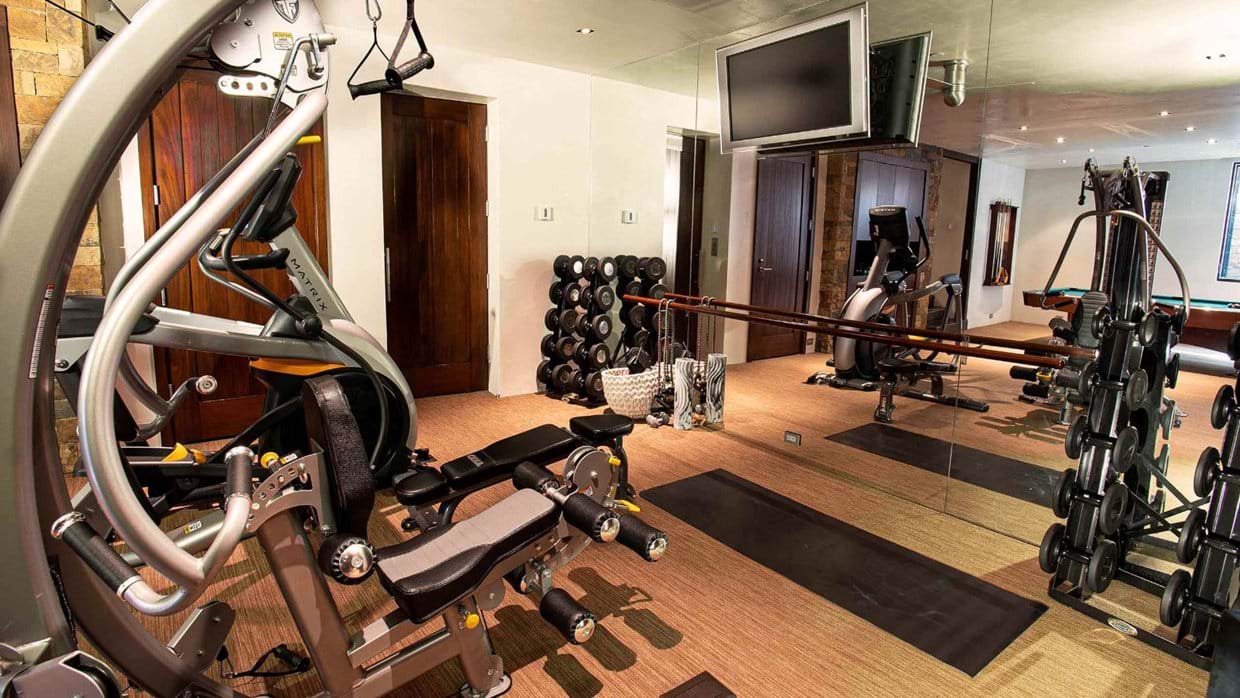 Luxury-Ski-chalet-Aspen-SilverKing-Oxford-Ski-Gym.jpg