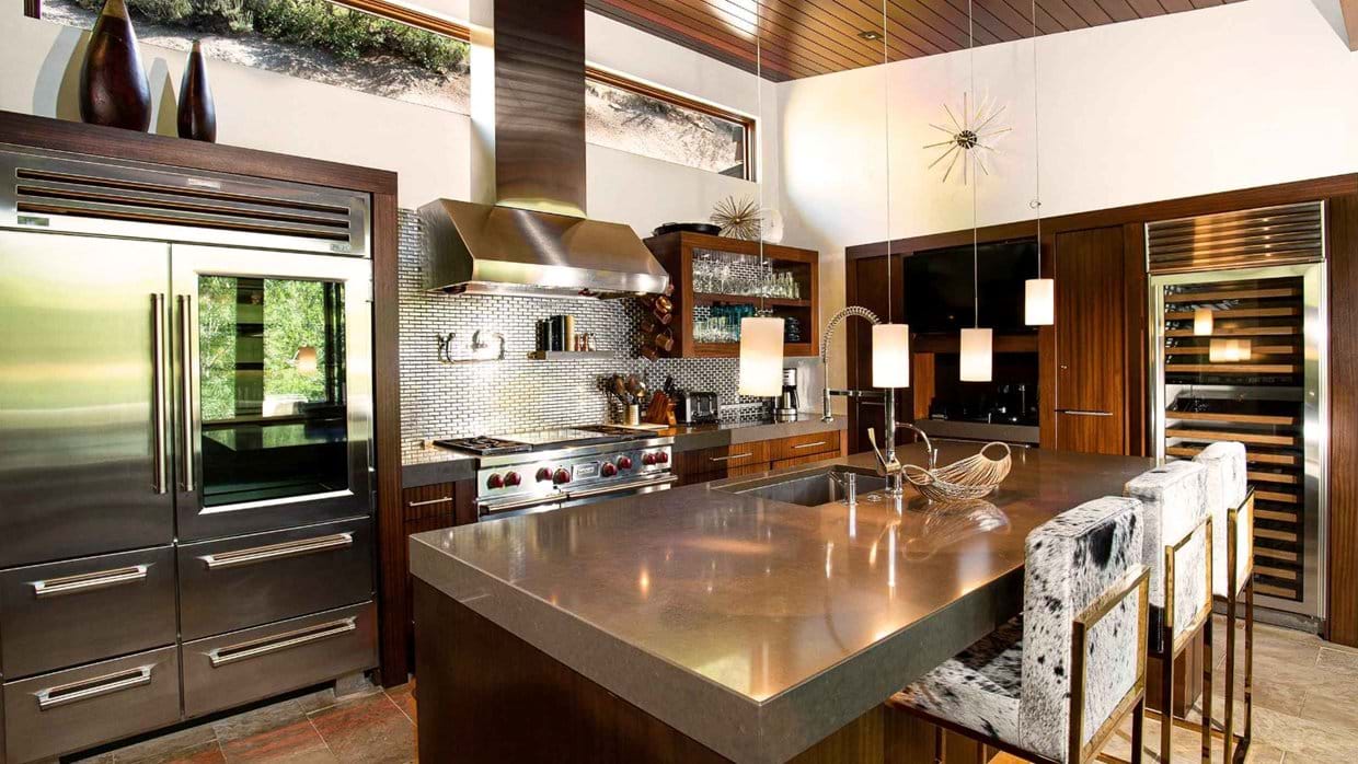 Luxury-Ski-chalet-Aspen-SilverKing-Oxford-Ski-Kitchen .jpg