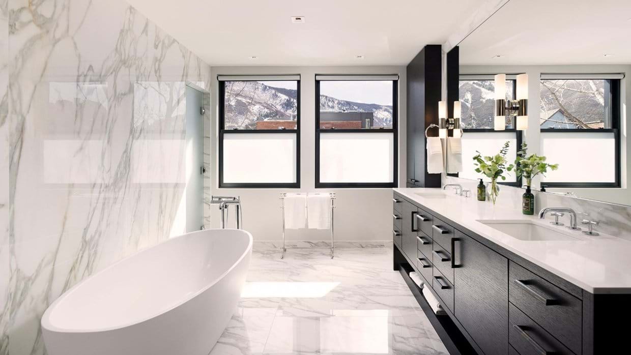 Luxury-ski-chalet- Aspen-Mountain Forge-Oxford-ski-Bathroom(1).jpg