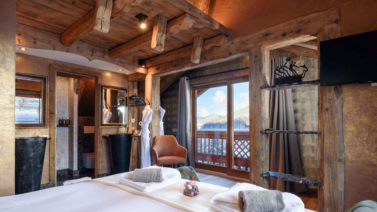 Chalet Cheval Blanc | Luxury Ski Chalets Meribel | Oxford Ski