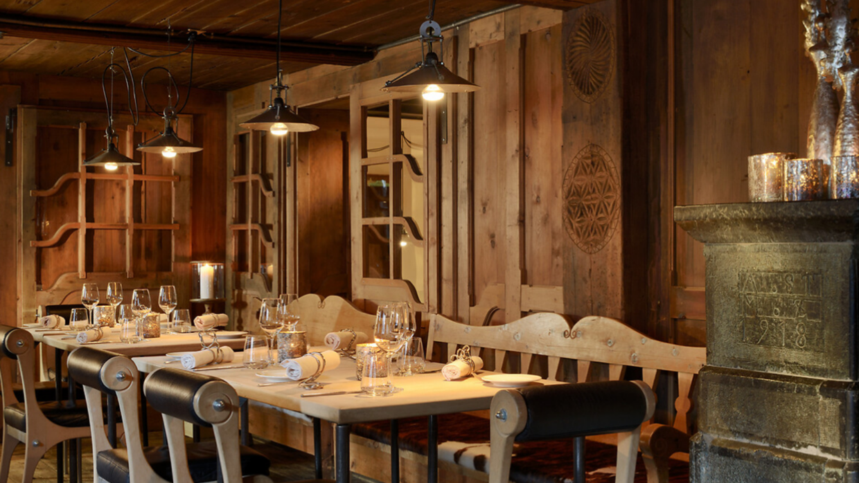 luxury-ski-hotel-zermatt-monte-rosa-1818-restaurant.png