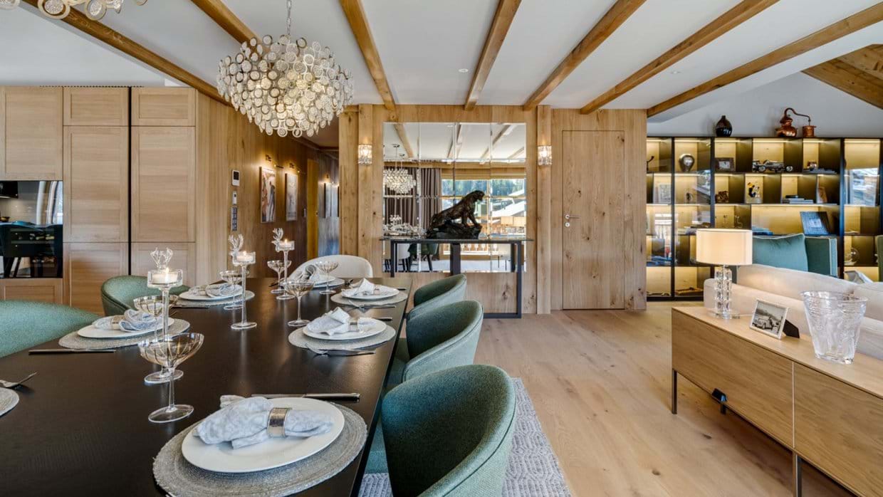 luxury-ski-chalet-penthouseklosters-oxford-ski-table.jpg