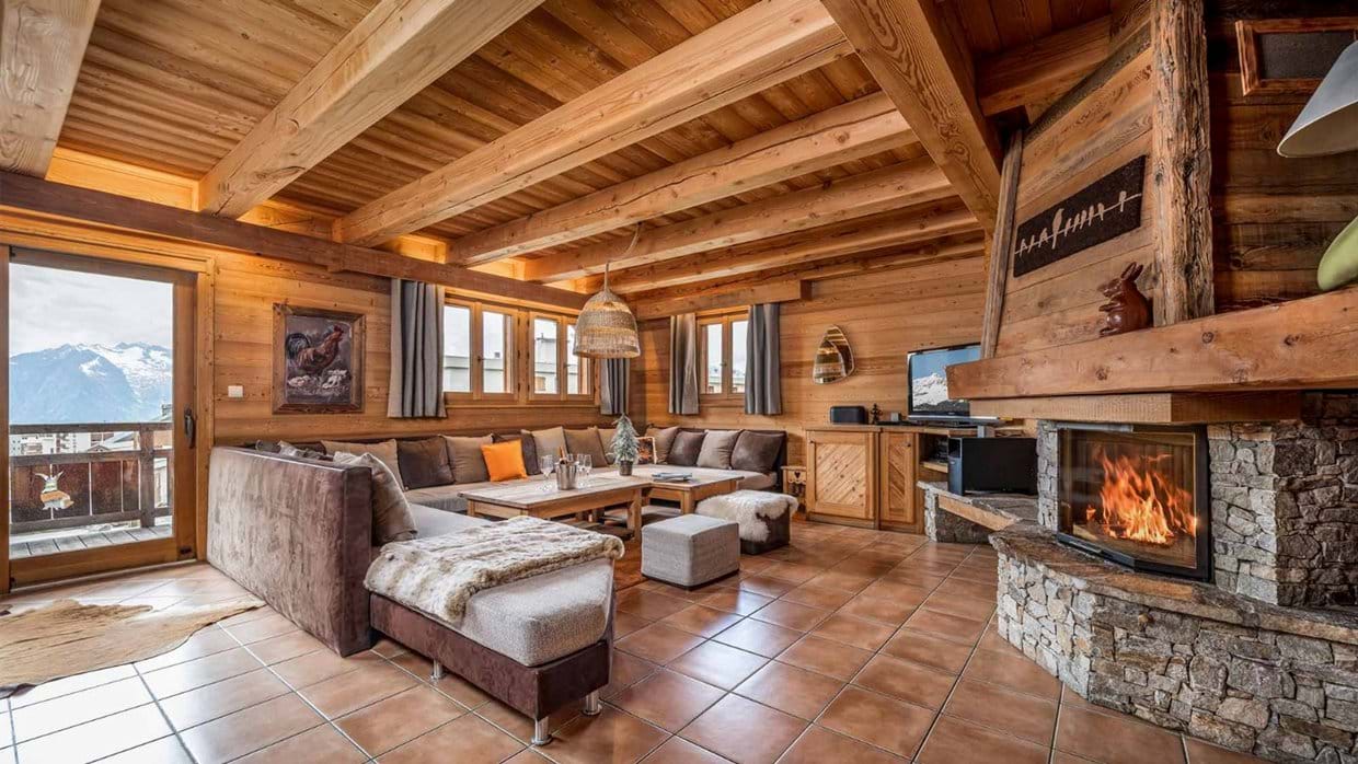luxury-ski-chalet-chapelle- lounge2.jpg