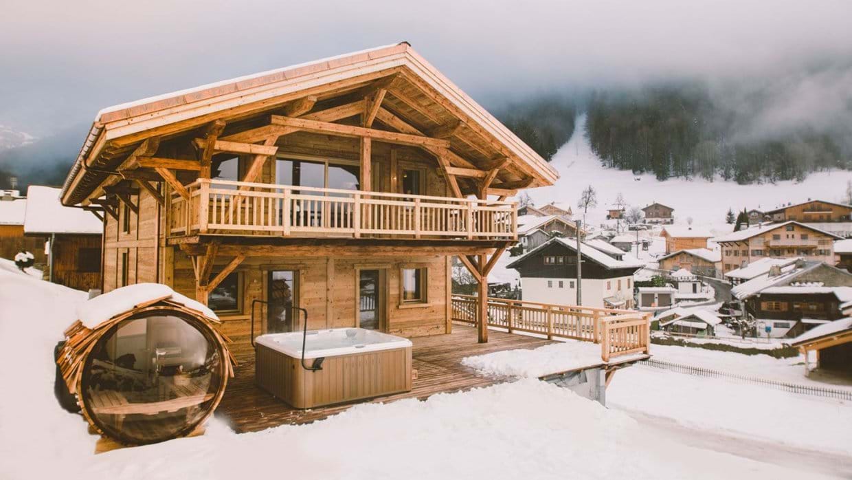 Luxury-Ski-Chalet-Morzine-Doyen-Oxford-Ski-Exterior.jpg