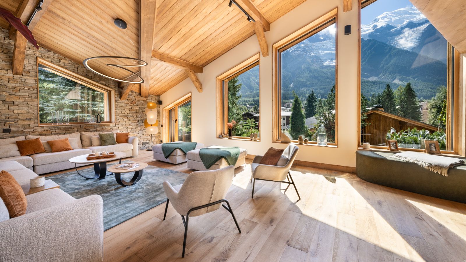 Granite Mountain Lodge