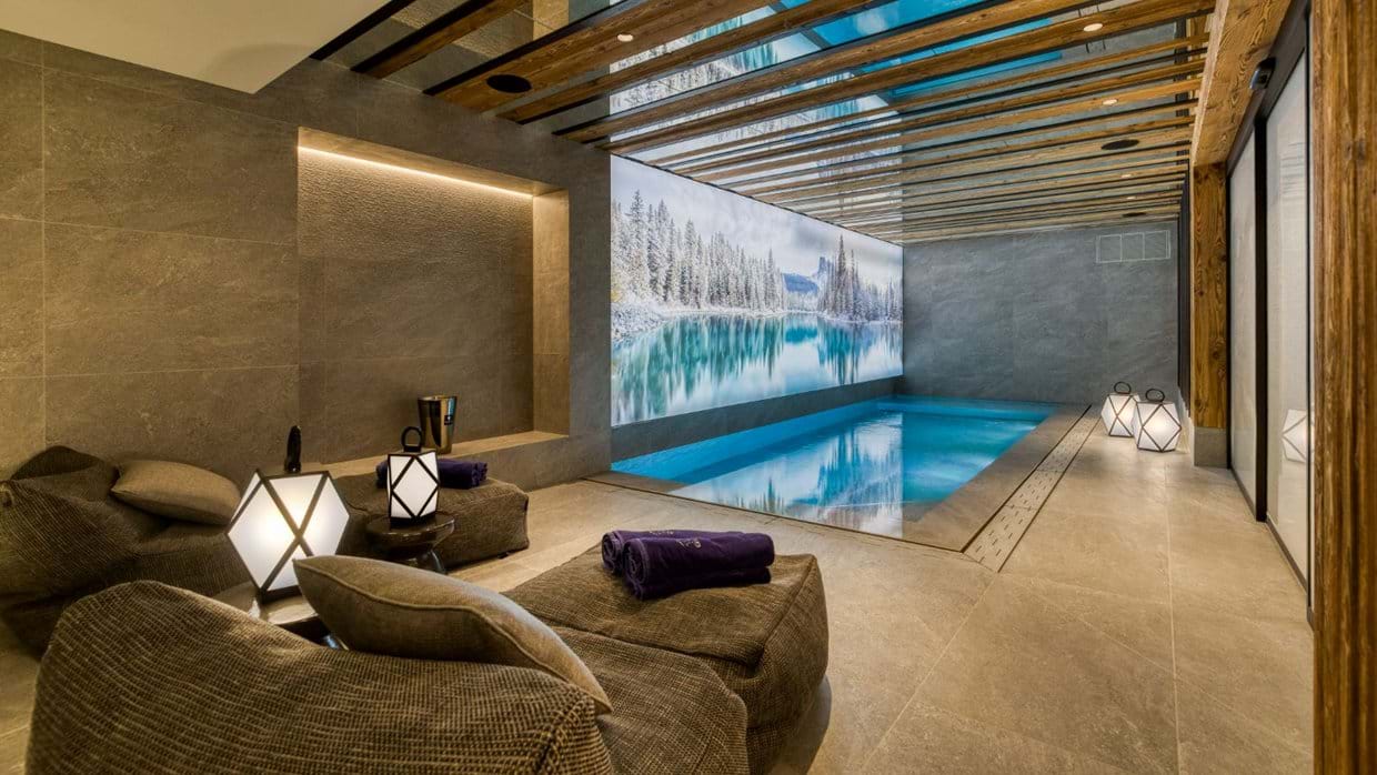 Luxury-Ski-Chalet-Megeve-Chalet-Grizzly-Oxford-Ski-Swimming-Pool.jpg