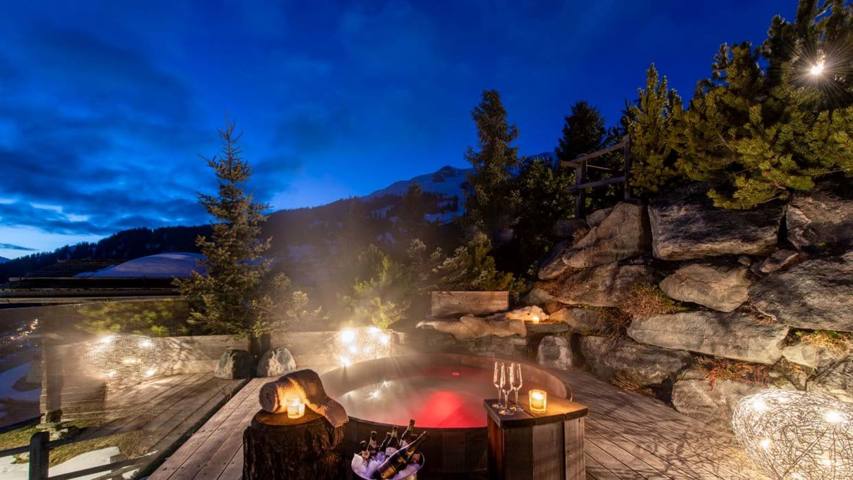 luxury-ski-chalet-verbier-chalet-spa-hot-tub-night (1).jpg
