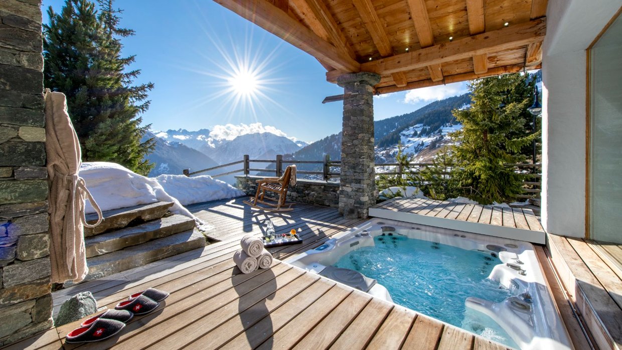 luxury-ski-chalet-verbier-chalet-spa-jacuzzi-day.jpg