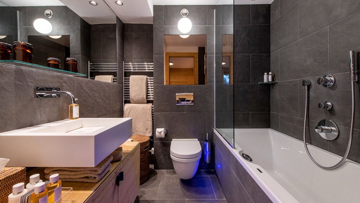 luxury-ski-chalet-verbier-chalet-spa-bathroom.jpg
