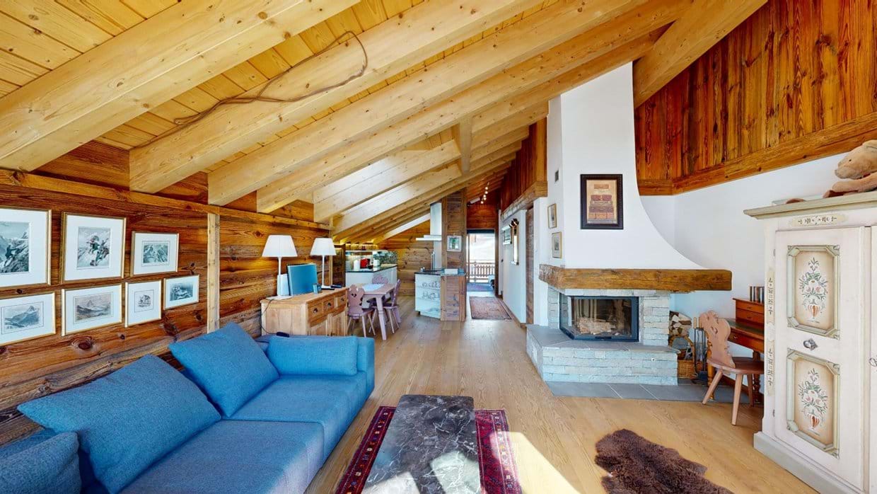 004Penthouse Iona living room and kitchen.jpg