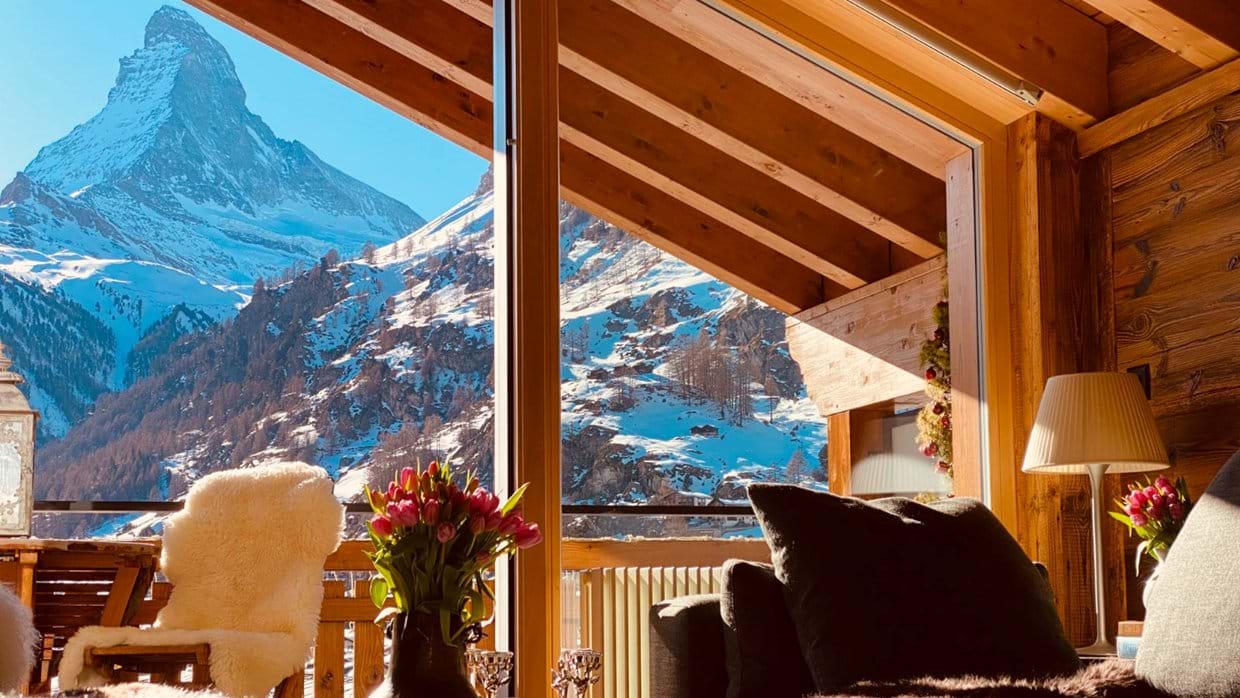 001 Penthouse Iona Living Room View.jpg