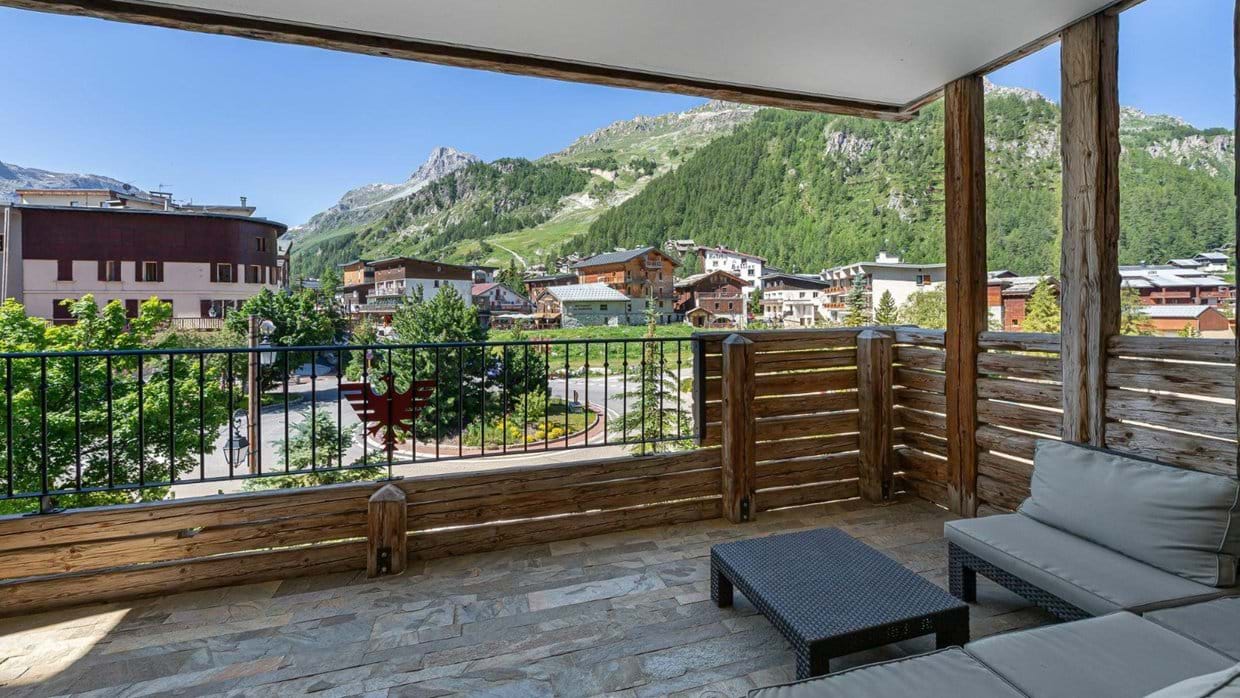 Apartment Savoie 22 Terrace.jpg