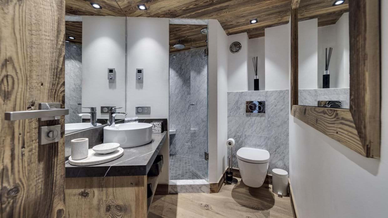 Luxury Ski Apartment- Penthouse Artemis Bathroom- Oxford Ski.jpg