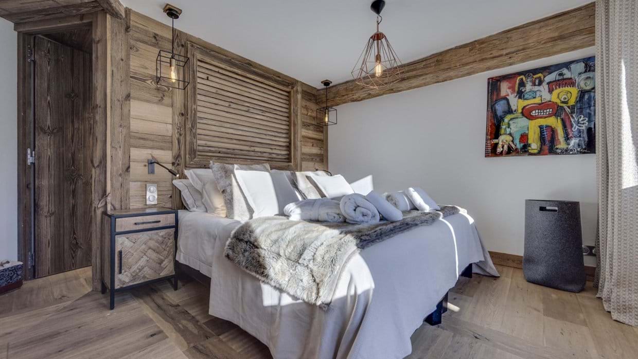 Luxury Ski Apartment- Penthouse Artemis Bedroom 1- Oxford Ski.jpg