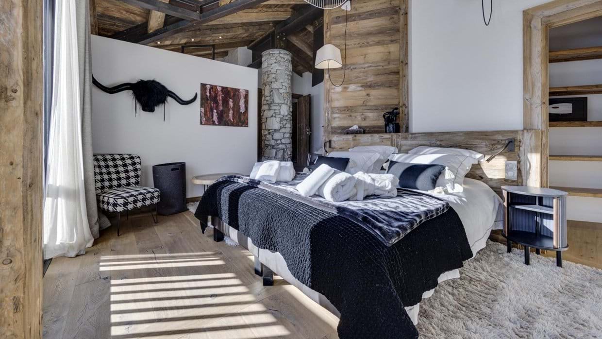 Luxury Ski Apartment- Penthouse Artemis Bedroom 4a- Oxford Ski.jpg