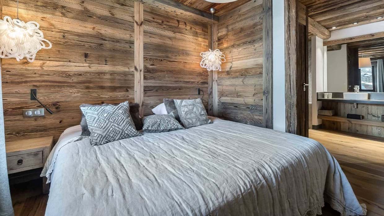 Luxury-Ski-Chalet-Val d'Isere-Apartment-Savoie 42-Oxford-Ski-Bedroom 2.jpg