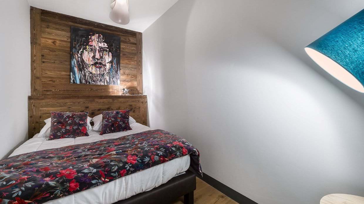 Luxury-Ski-Chalet-Val d'Isere-Apartment-Savoie 42-Oxford-Ski-Bedroom 4.jpg