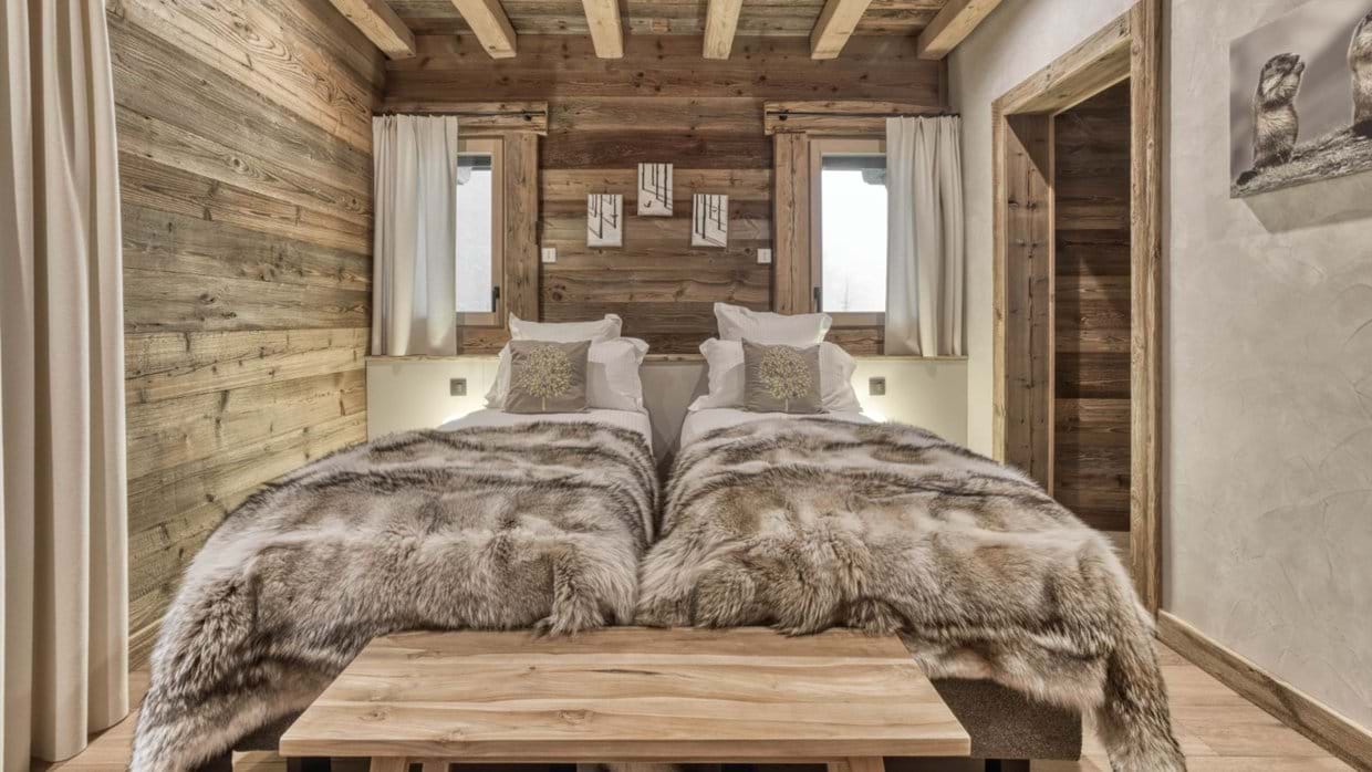 Luxury-Ski-Chalet-Megeve-Chalet White Fox-Bedroom 7-Oxford Ski.jpg