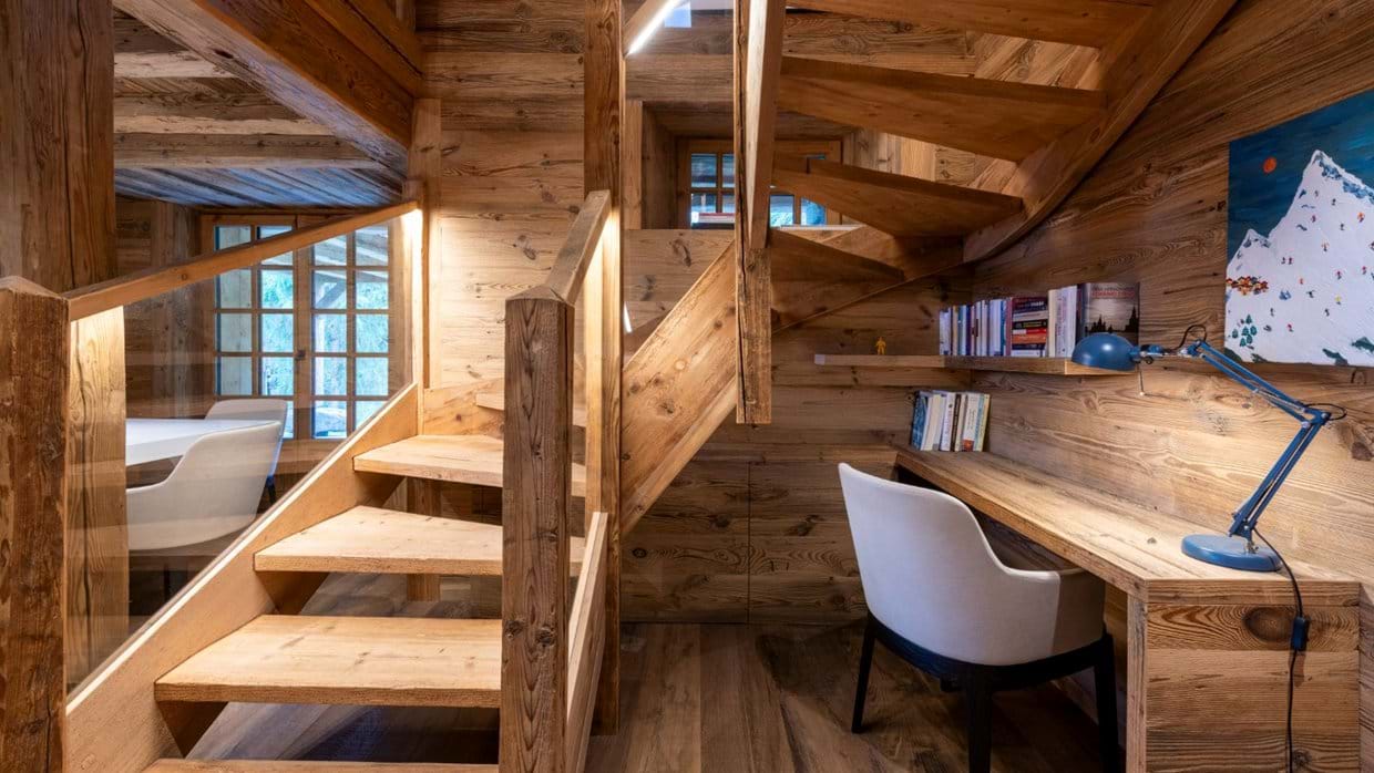Luxury-Ski-Chalet-Verbier-Chalet-Riant-Oxford-Ski-Desk Area.jpg