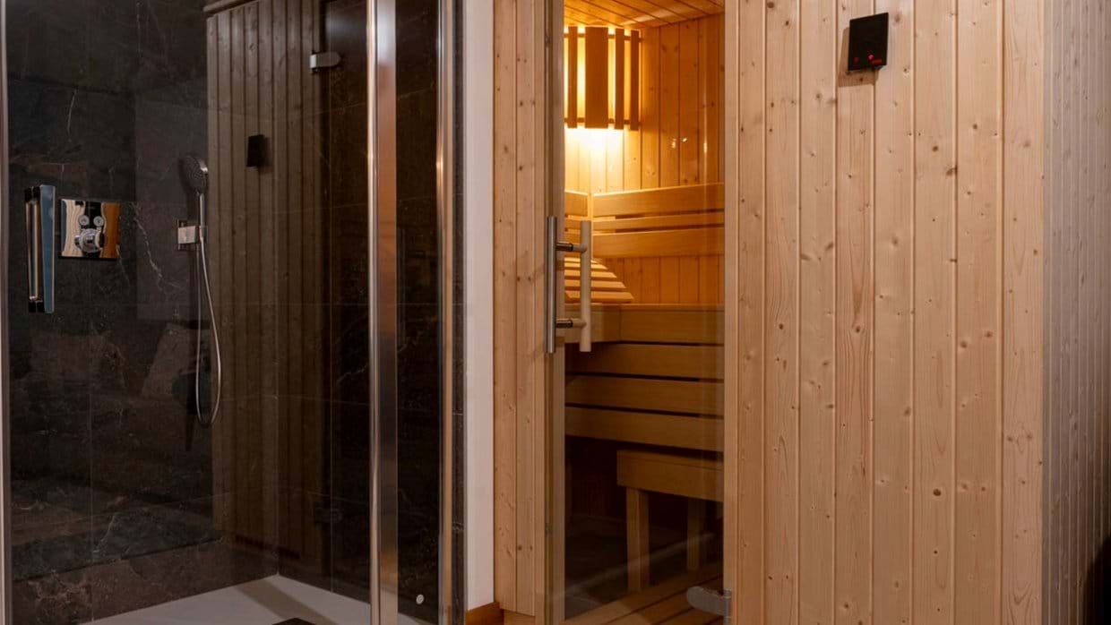 Luxury-ski-chalet-Les Gets-Chalet Grizzly-Sauna-Oxford-Ski.jpg