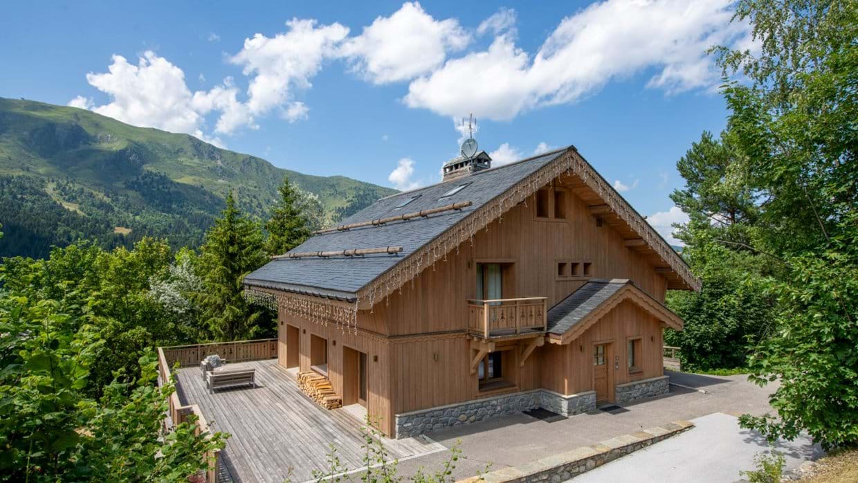 Luxury-Ski-Chalet-Meribel-Chalet La Folie-Exterior-Oxford-Ski.jpg