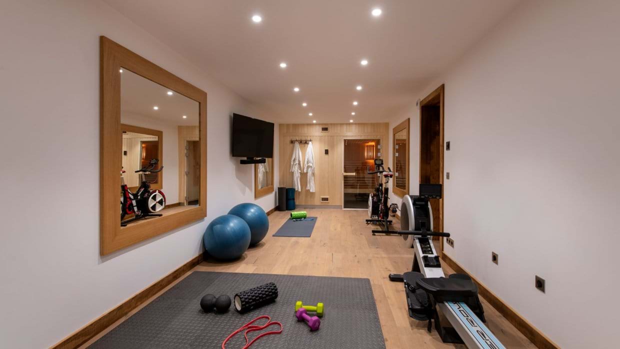 Luxury-Ski-Chalet-Meribel-Chalet La Folie-Gym-Oxford-Ski.jpg