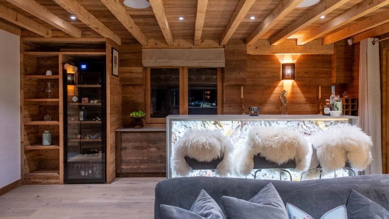 Luxury-Ski-Chalet-Meribel-Chalet La Folie-Bar-Oxford-Ski.jpg