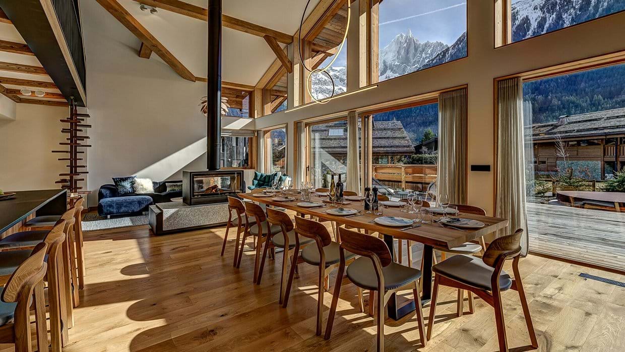 Luxury-Ski-Chalet-Chamonix-Chalet-Trois-Seours-Oxford-Ski-Dining2.jpg