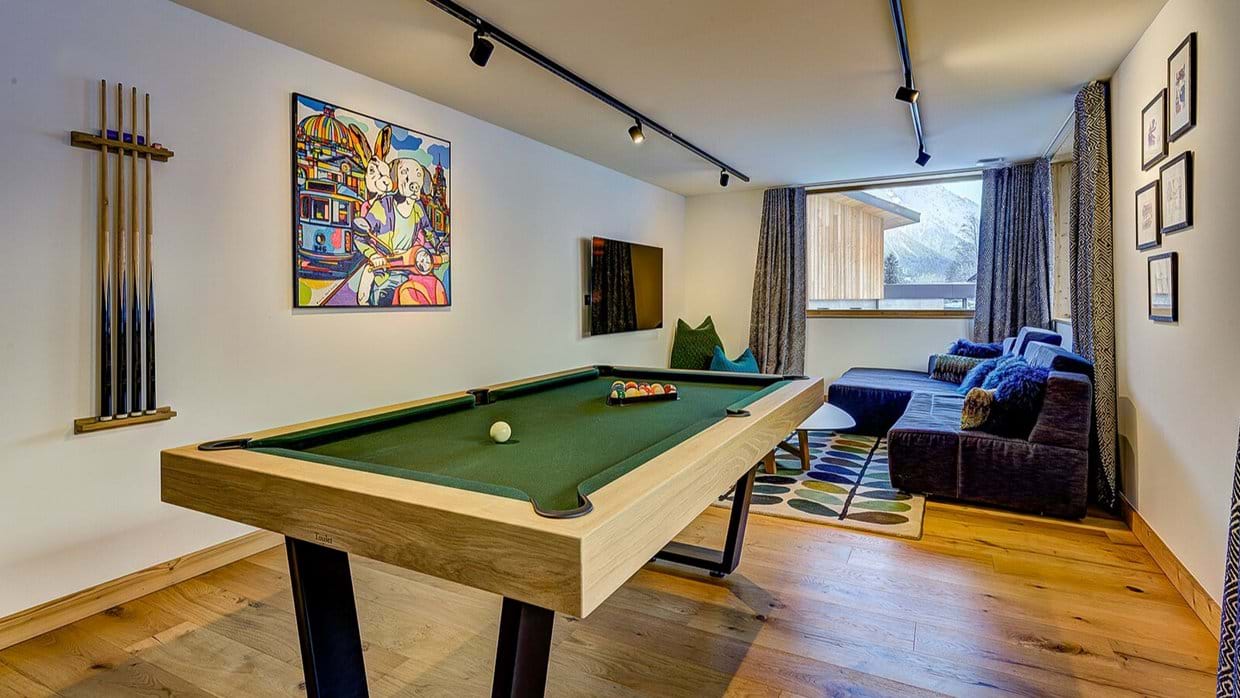 Luxury-Ski-Chalet-Chamonix-Chalet-Trois-Seours-Oxford-Ski-Games-Room.jpg