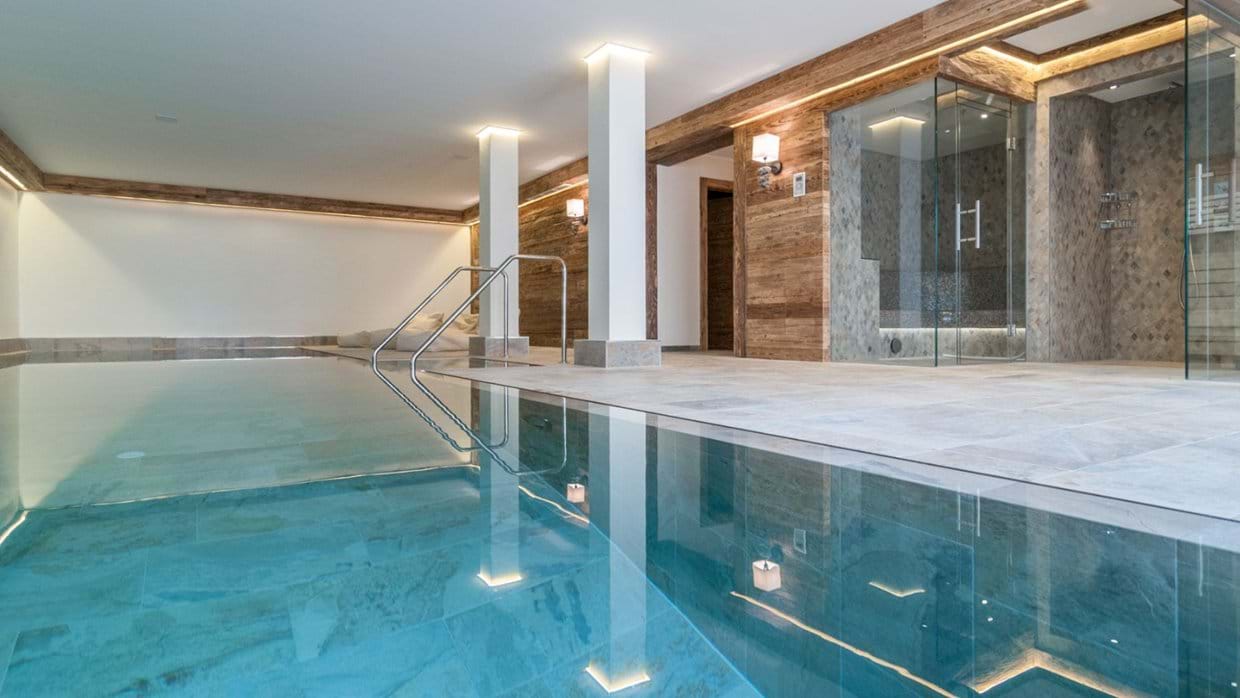 Luxury-Ski-Chalet-Kitzbuhel-Chalet-Comtesse-Oxford-Ski-Pool.jpg